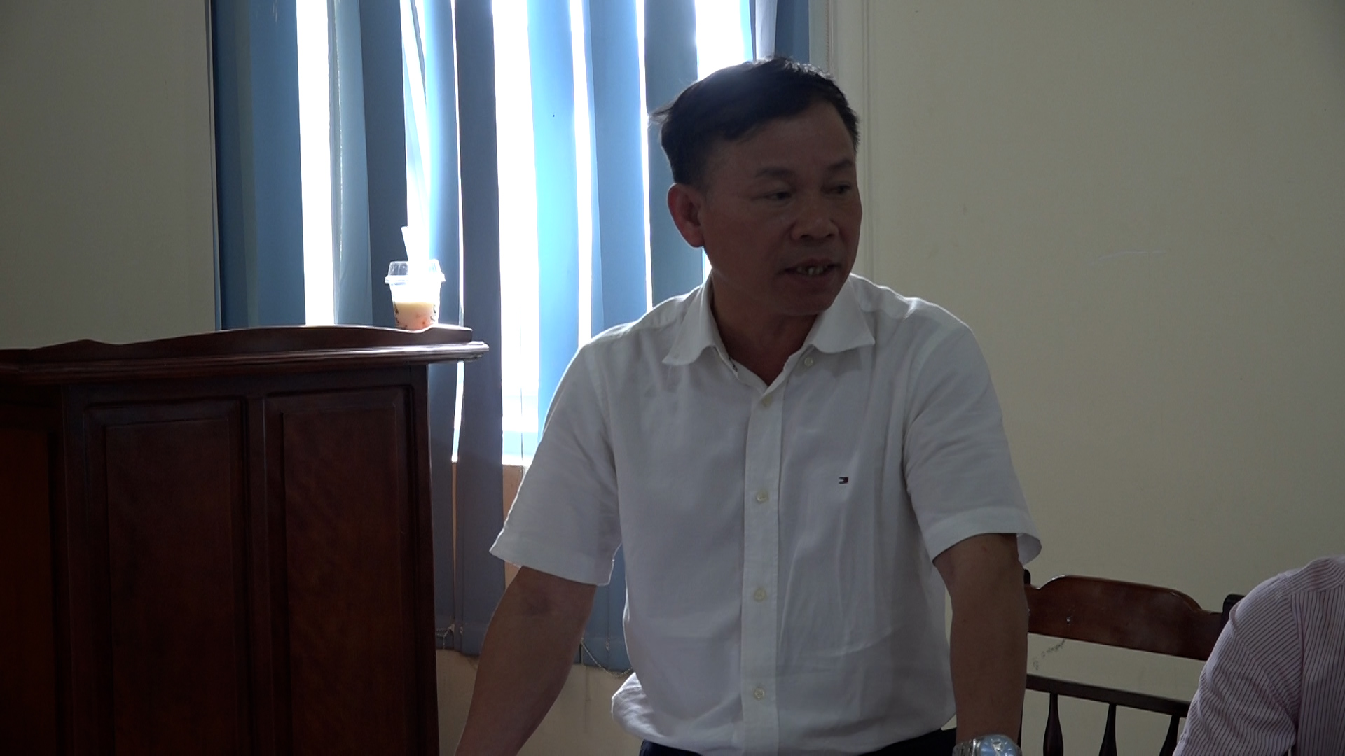 Phó Giám đốc chi nhánh NHCSXH tỉnh Thượng Văn Điệp phát biểu chỉ đạo